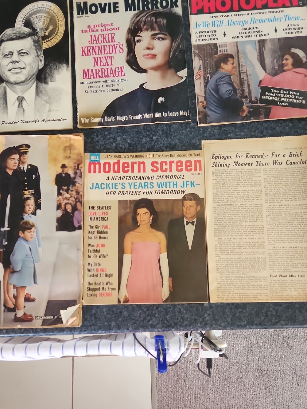 Vintage Jackie Kennedy Magazine Lot - Assorted Covers